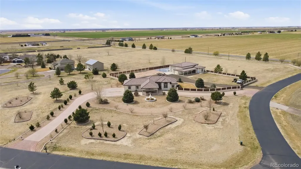 33 Stagecoach Lane Fort Morgan CO 80701