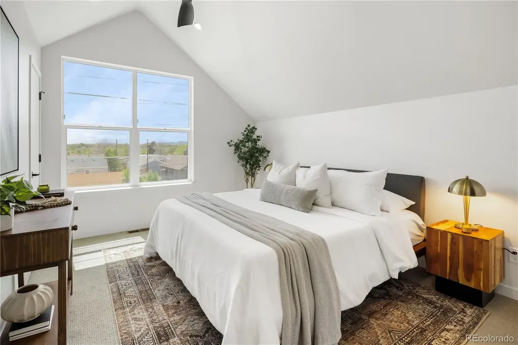 4827 W 10th Avenue Denver CO 80204
