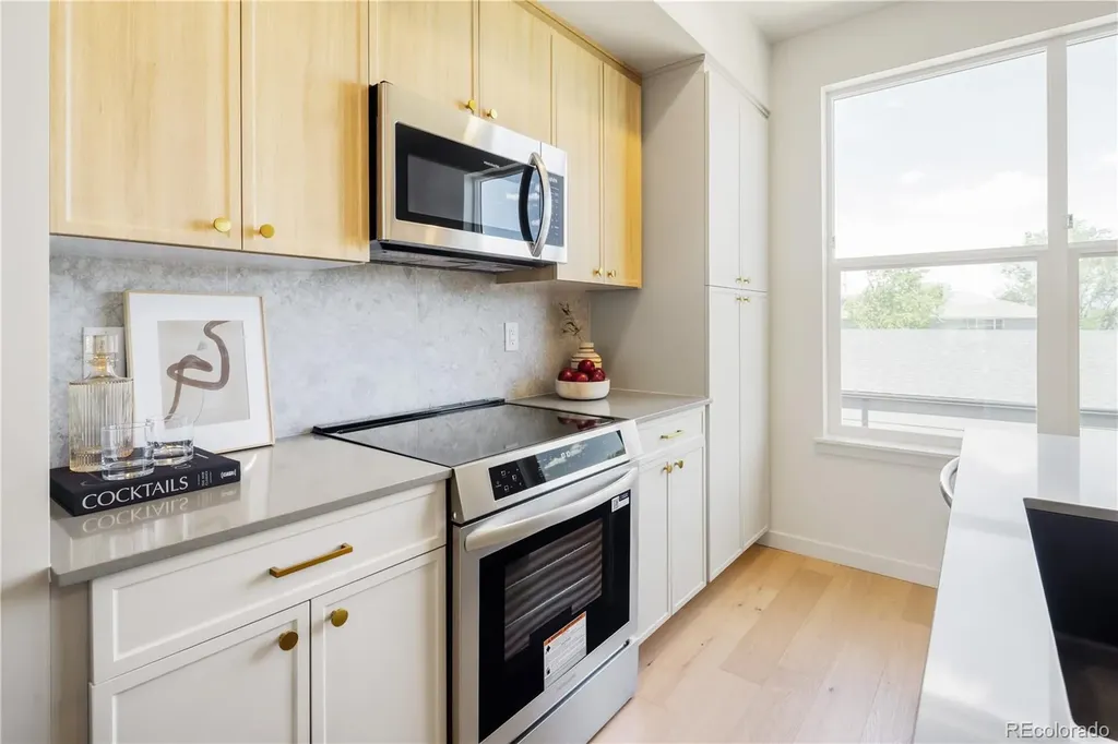 4827 W 10th Avenue Denver CO 80204