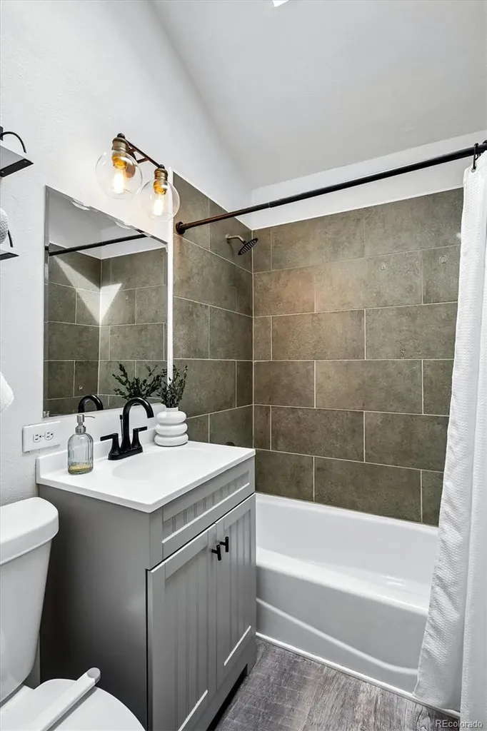 4995 Julian Street Denver CO 80221