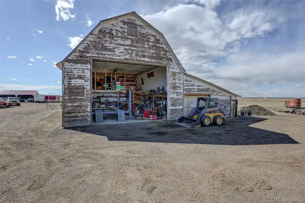 7013 County Road 69 Keenesburg CO 80643
