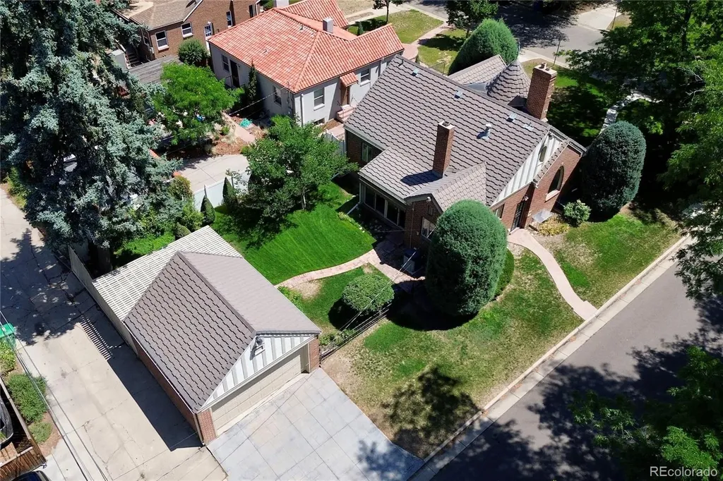 1651 Niagara Street Denver CO 80220