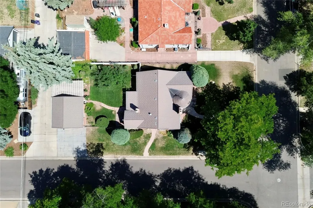 1651 Niagara Street Denver CO 80220