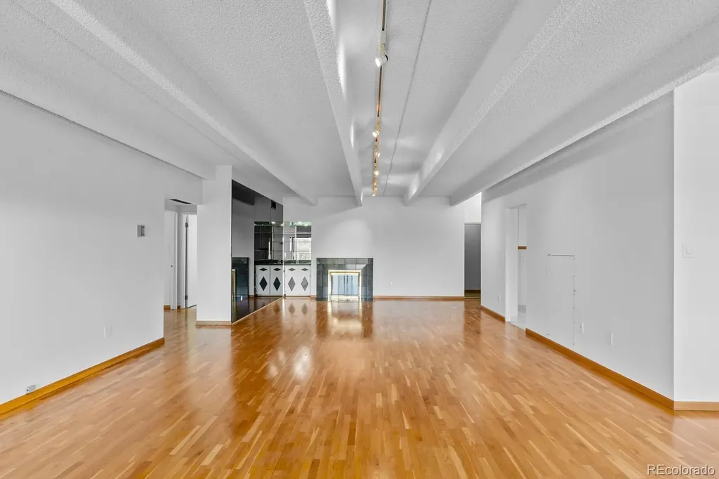 7877 E Mississippi Avenue Denver CO 80247