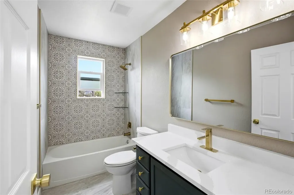 3668 S Zeno Way Aurora CO 80013