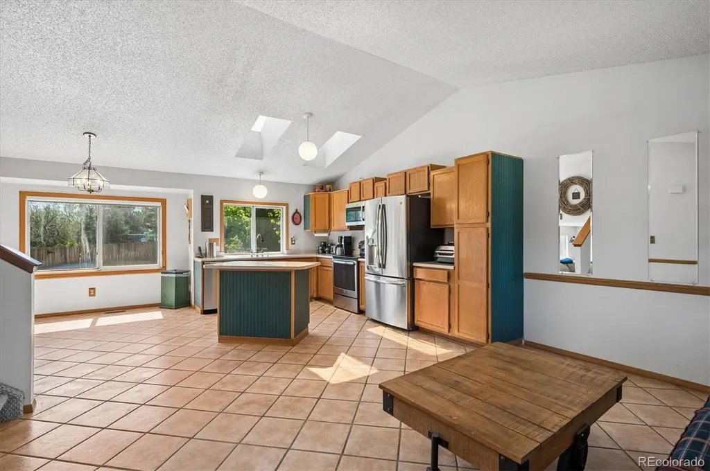 5470 S Youngfield Street Littleton CO 80127