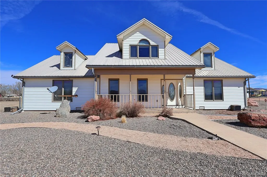 604 9th Street Blanca CO 81123