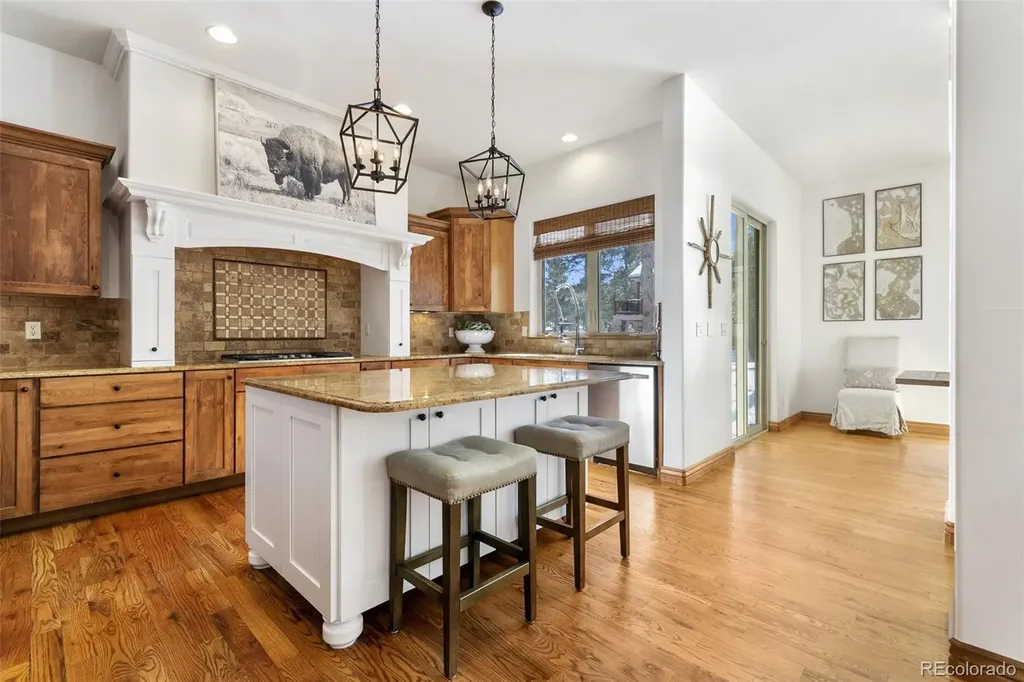 590 Cumberland Road Larkspur CO 80118