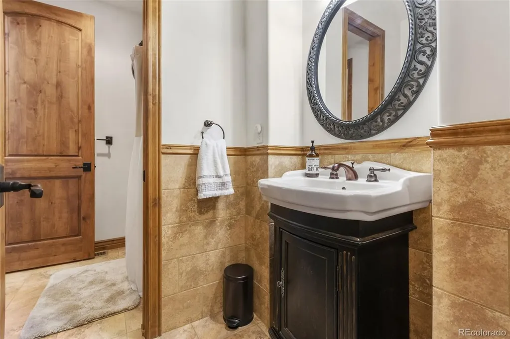590 Cumberland Road Larkspur CO 80118