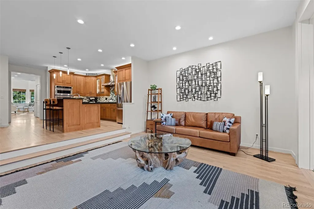 6 S Madison Street Denver CO 80209