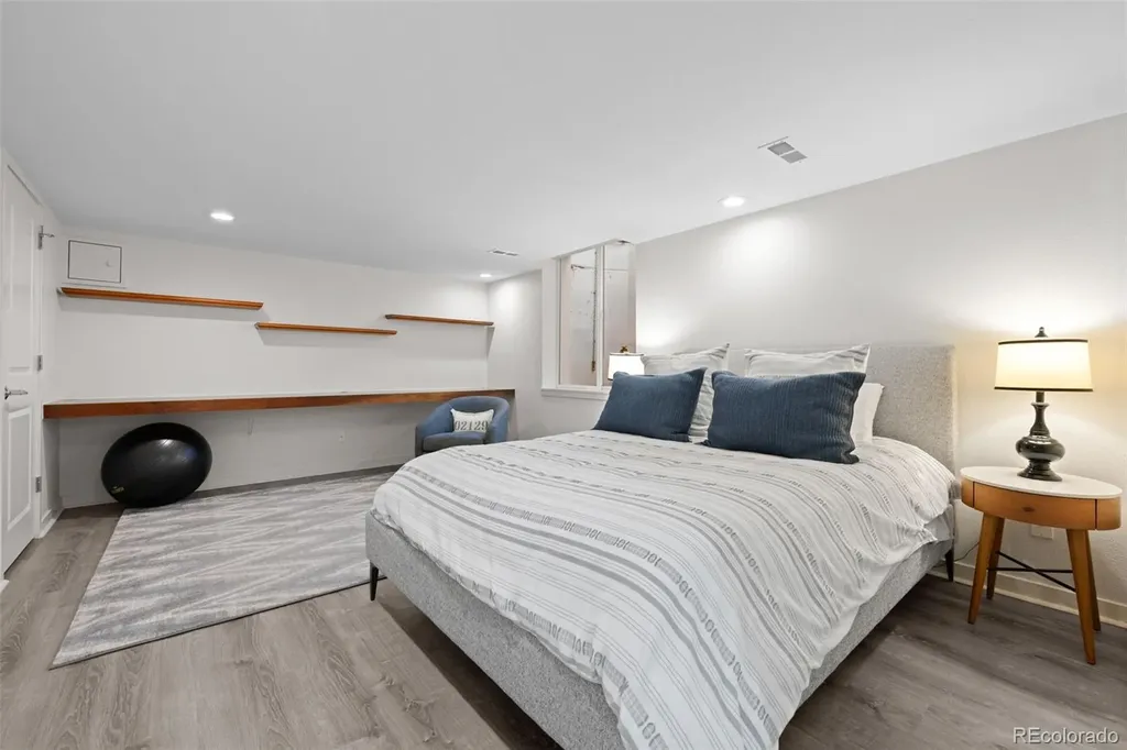 6 S Madison Street Denver CO 80209