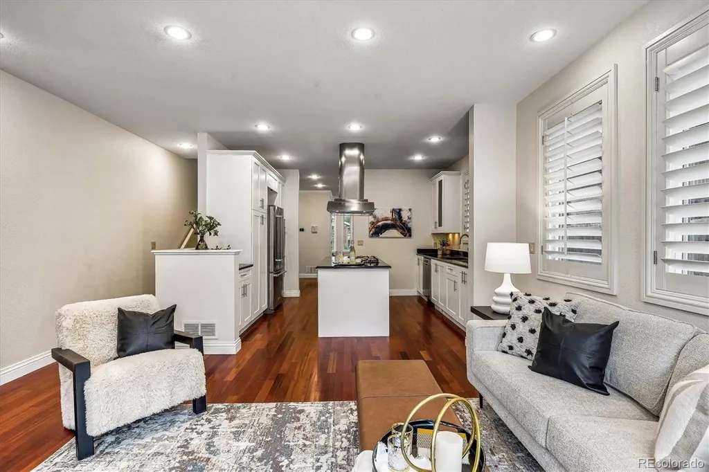 464 S Franklin Street Denver CO 80209