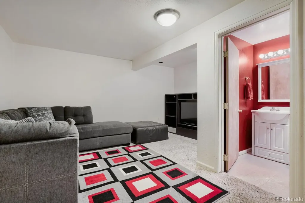15865 E Custer Drive Aurora CO 80017