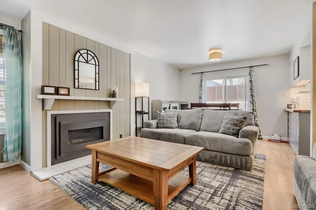 15865 E Custer Drive Aurora CO 80017