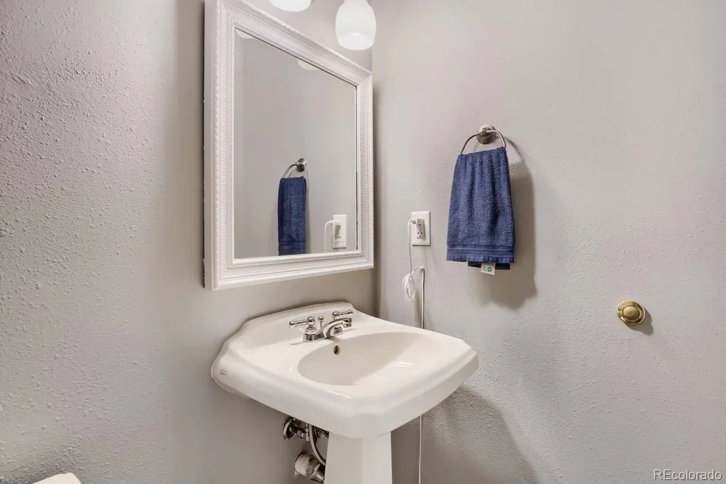 15865 E Custer Drive Aurora CO 80017