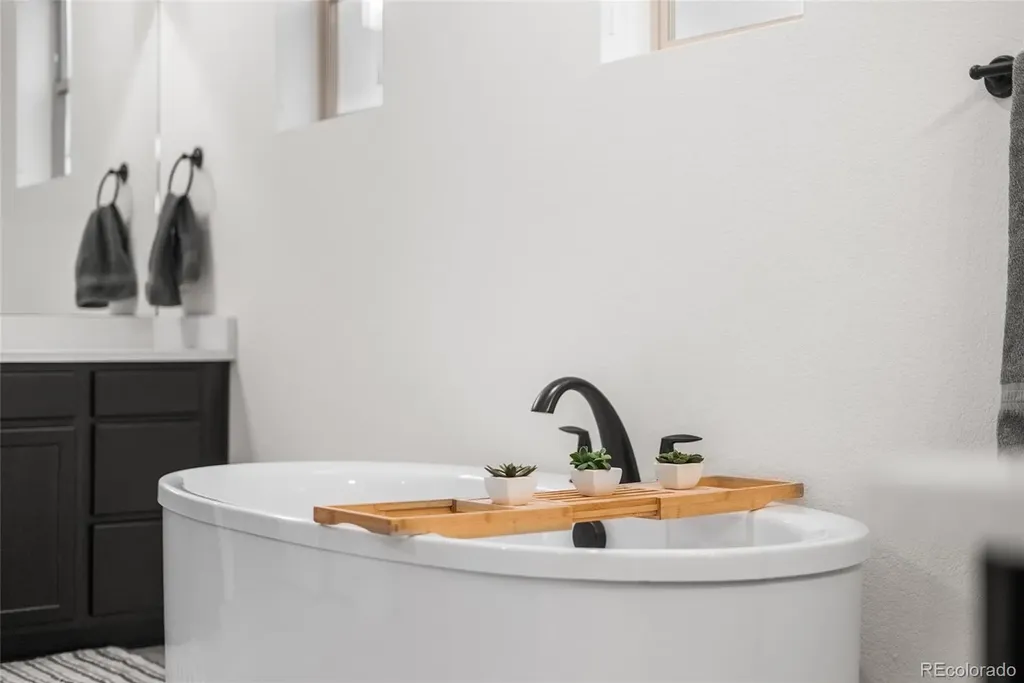 6104 E 141st Avenue Thornton CO 80602