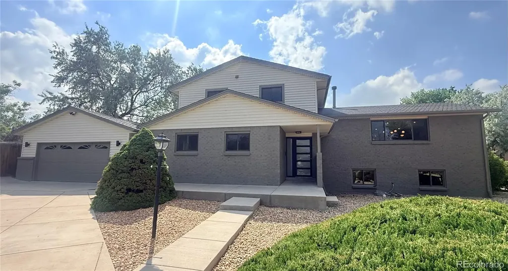 7209 Secrest Court Arvada CO 80007