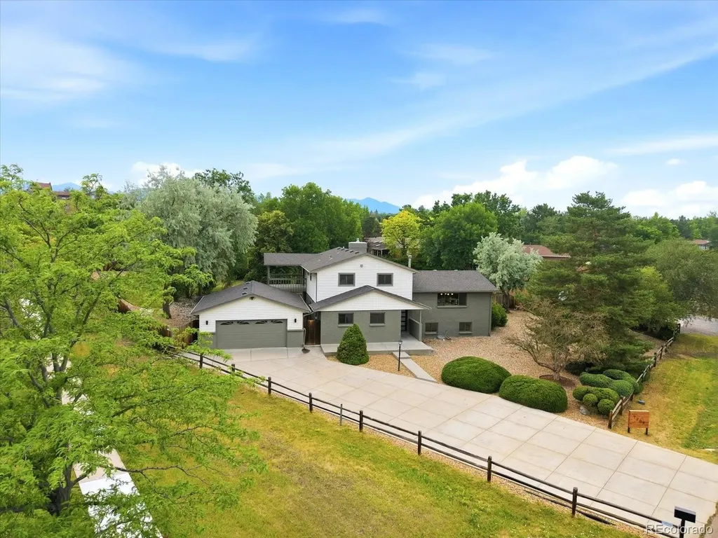 7209 Secrest Court Arvada CO 80007