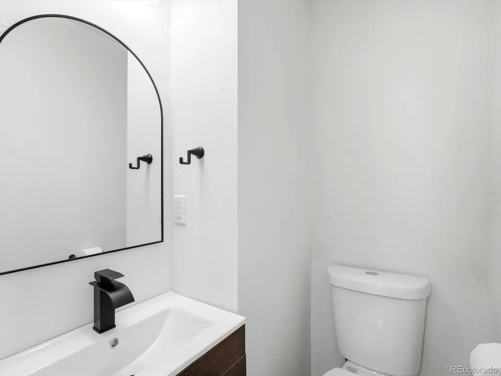 7209 Secrest Court Arvada CO 80007