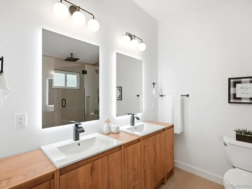 7209 Secrest Court Arvada CO 80007
