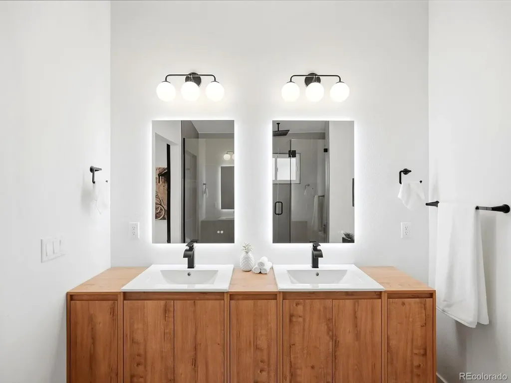 7209 Secrest Court Arvada CO 80007