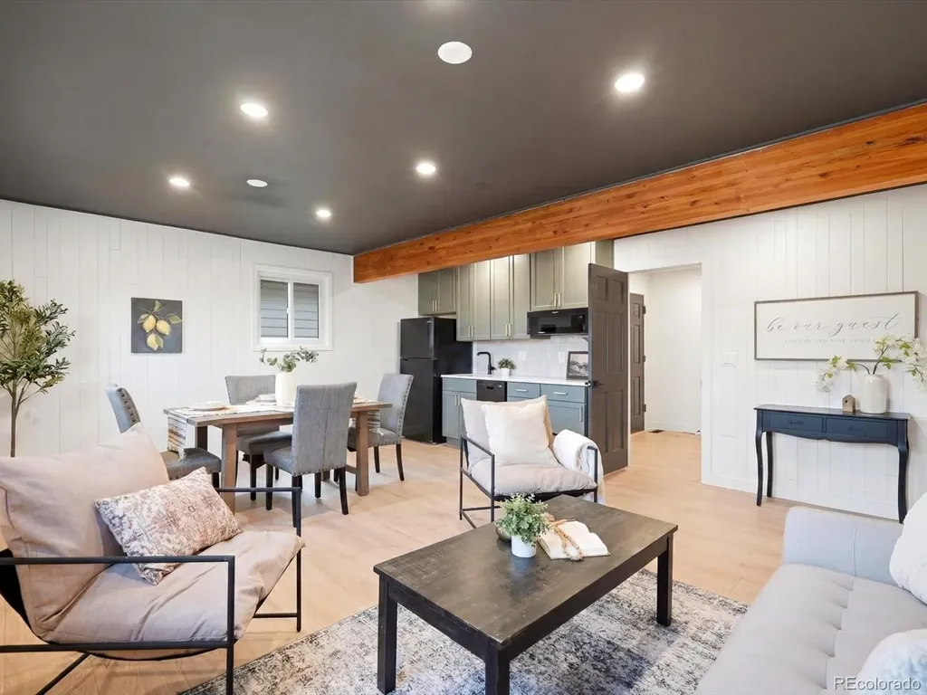 7209 Secrest Court Arvada CO 80007