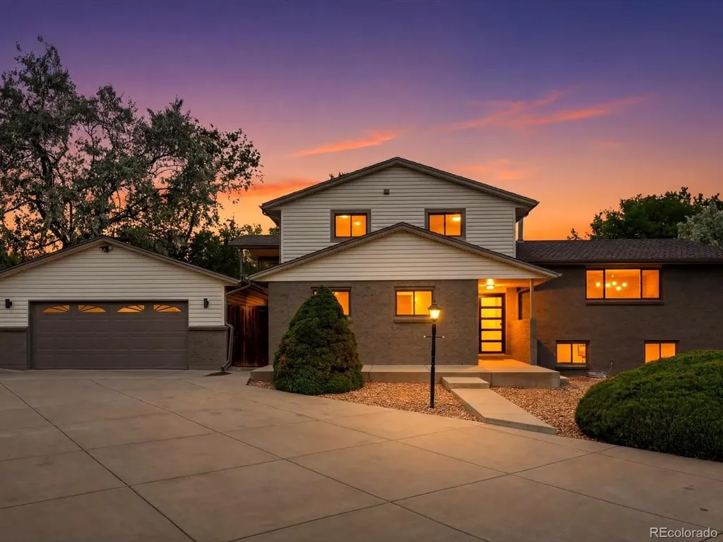 7209 Secrest Court Arvada CO 80007