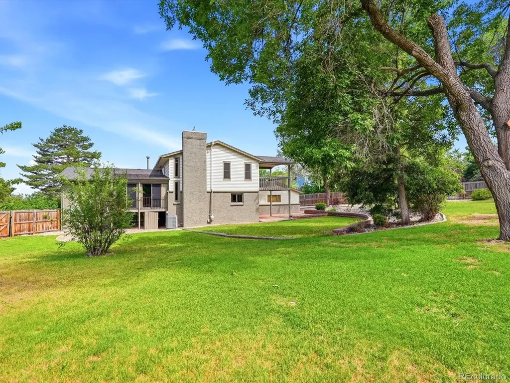 7209 Secrest Court Arvada CO 80007