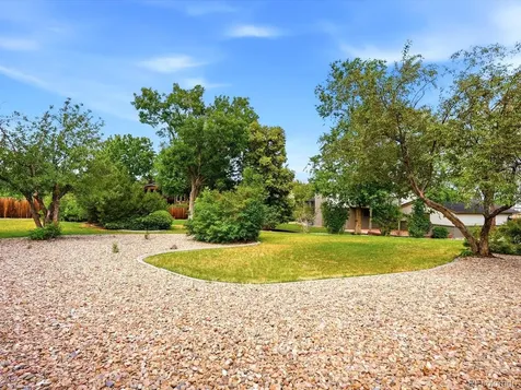 7209 Secrest Court Arvada CO 80007