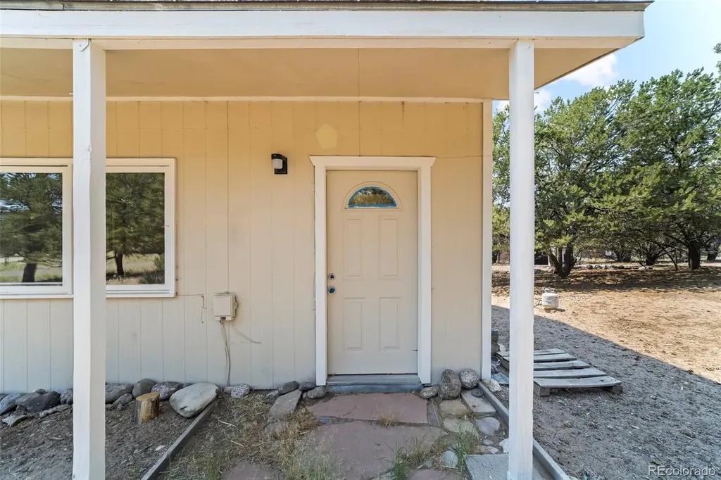 111 Skyview Way Crestone CO 81131