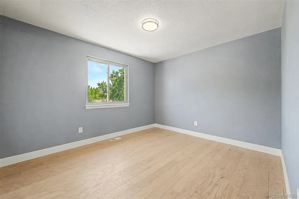 5502 S Moore Street Littleton CO 80127