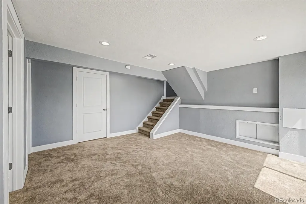 5502 S Moore Street Littleton CO 80127