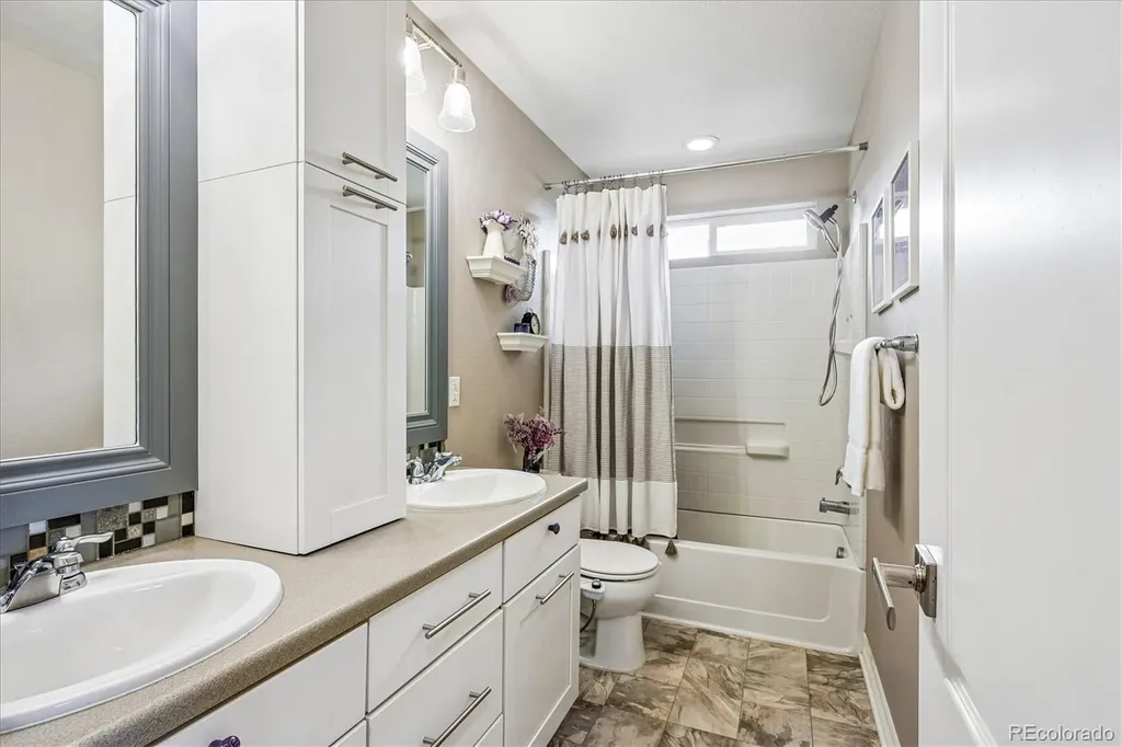 11053 E 28th Place Denver CO 80238