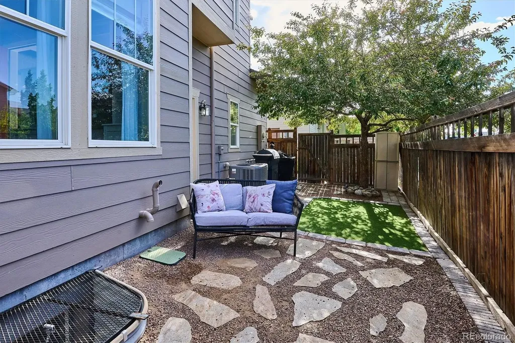 11053 E 28th Place Denver CO 80238