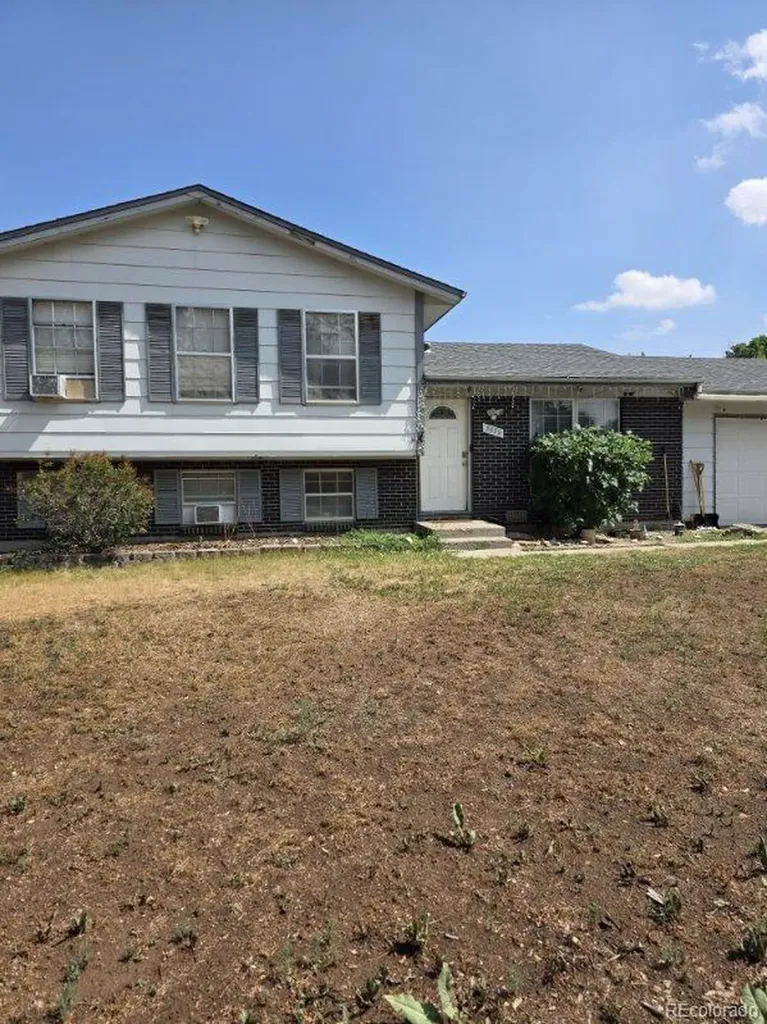 3696 S Nelson Way Denver CO 80235