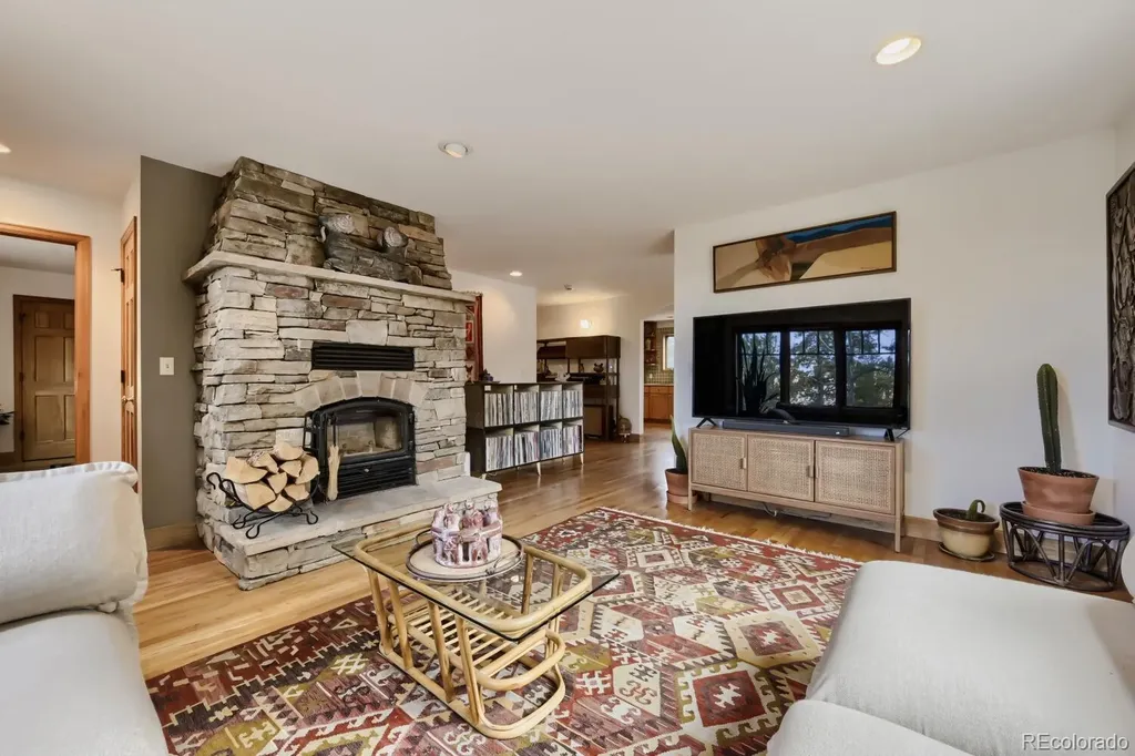 126 Signal Rock Road Golden CO 80403