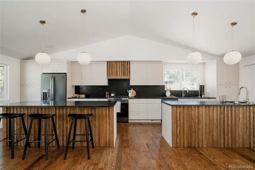 6108 S Lakeview Street Littleton CO 80120