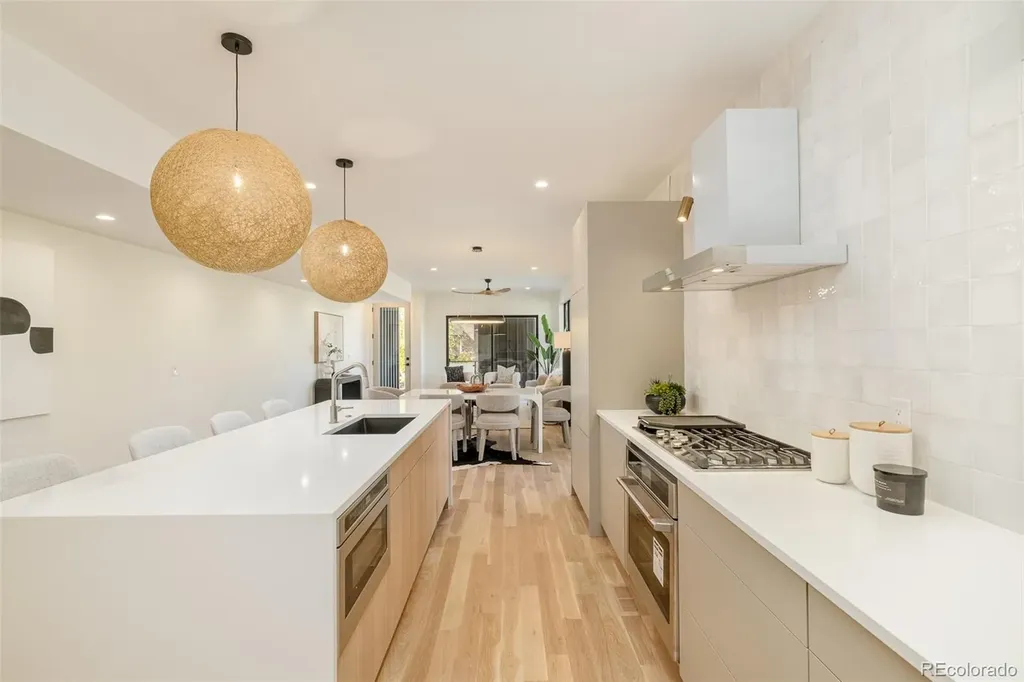568 Cook Street Denver CO 80206