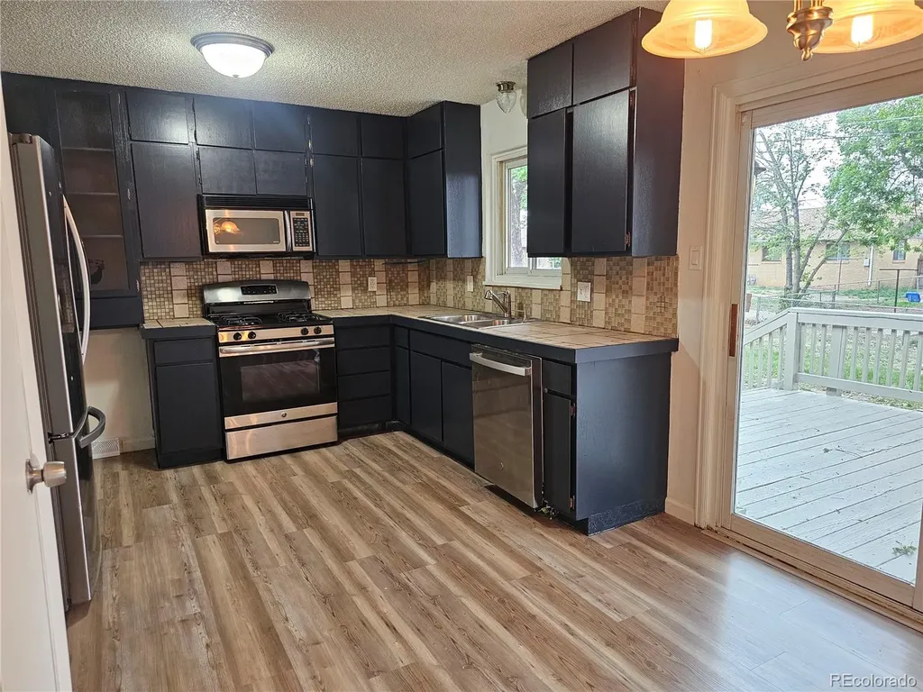 3407 W 4th Street Road Greeley CO 80634