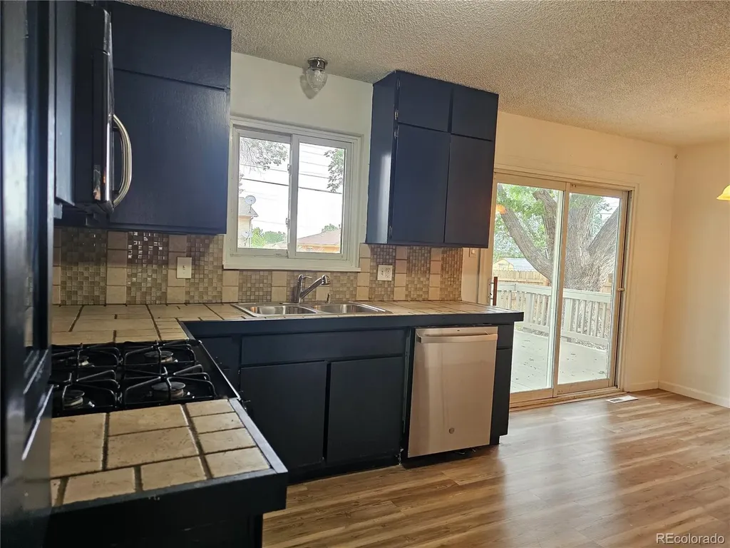 3407 W 4th Street Road Greeley CO 80634