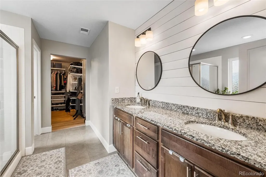 9864 Eagle River Street Littleton CO 80125