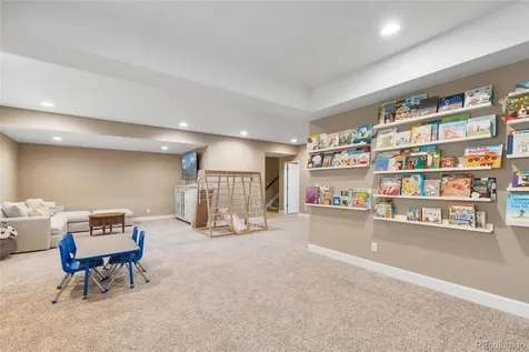 9864 Eagle River Street Littleton CO 80125