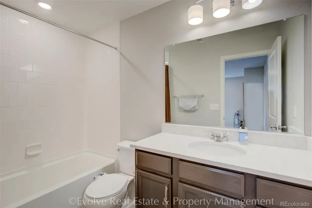 21332 E 60th Avenue Aurora CO 80019