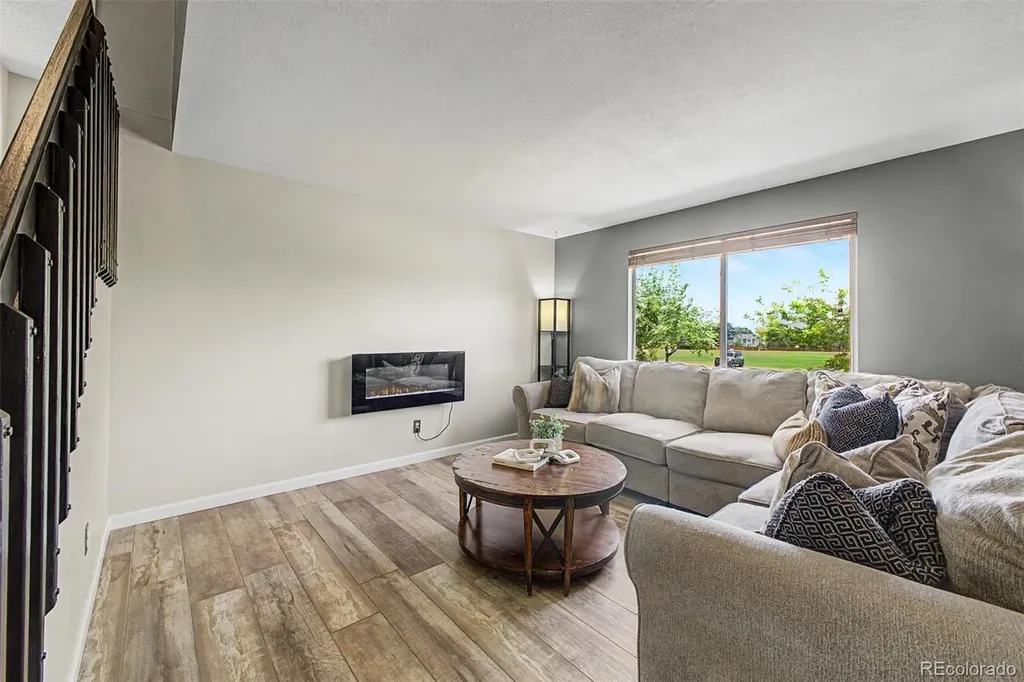 6242 S Robb Way Littleton CO 80127