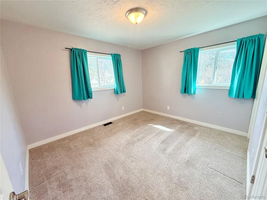 323 Sioux Avenue Simla CO 80835