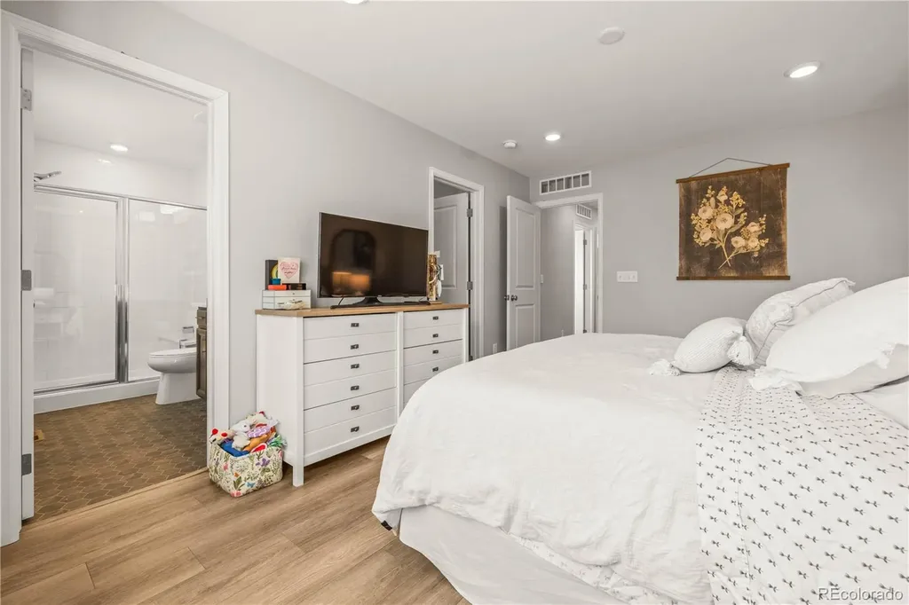 4346 S Netherland Street Aurora CO 80015