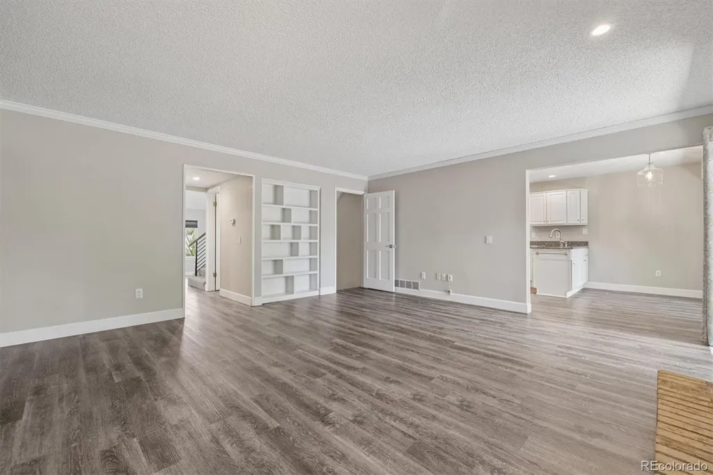 6755 E Kettle Avenue Centennial CO 80112