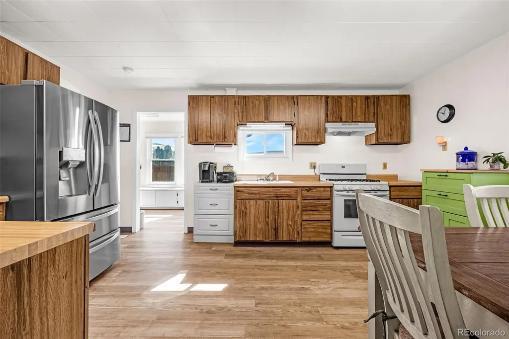 223 W Golden Avenue Cripple Creek CO 80813