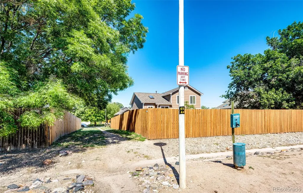 2924 W Bryant Circle Littleton CO 80120