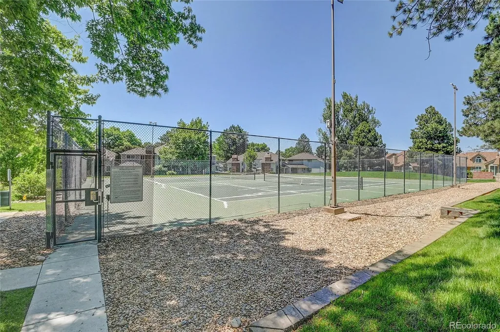 2181 S Troy Way Aurora CO 80014